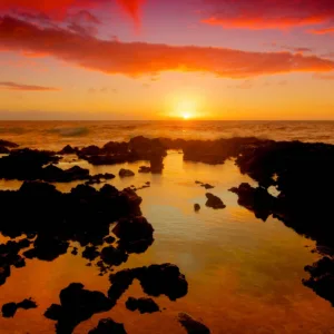 Private tour to watch the golden sunrise over Oahu
