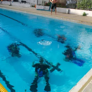 Diving into underwater worlds with specialized scuba lessons