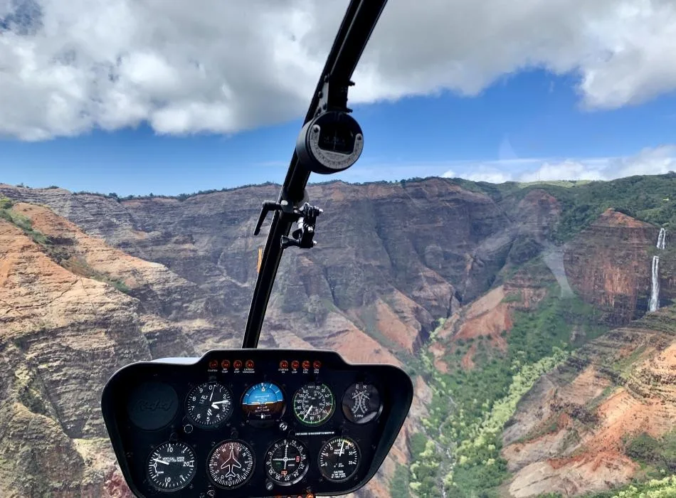 Private helicopter tour over Kauai’s Na Pali Coast