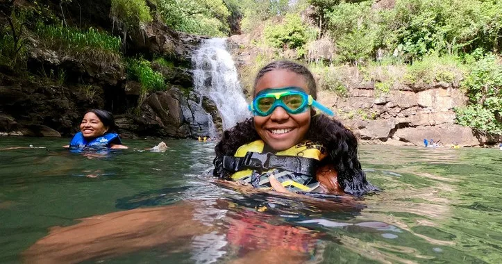 Full-day private community service tour on Oahu island