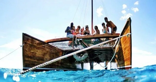 Morning sail charter with breathtaking Kona coastline views