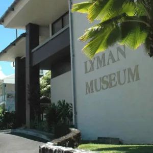 Exterior view of Lyman Museum in Hawaii on sunny day