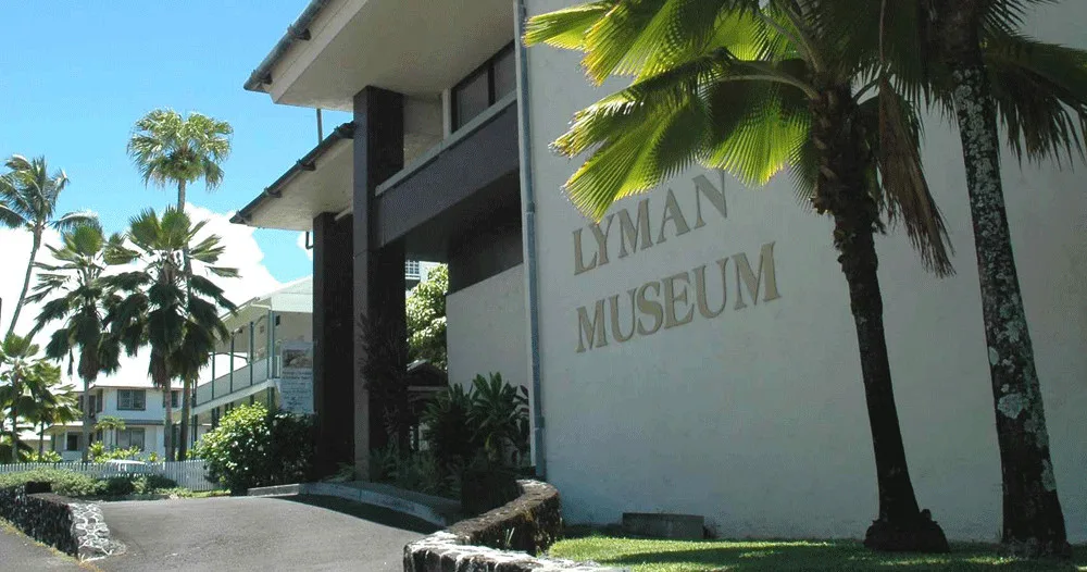Exterior view of Lyman Museum in Hawaii on sunny day