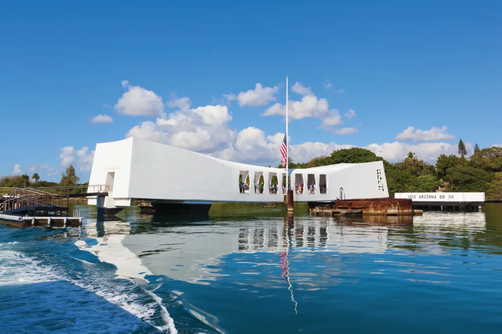 Deluxe Pearl Harbor tour from Kahului Maui to Oahu