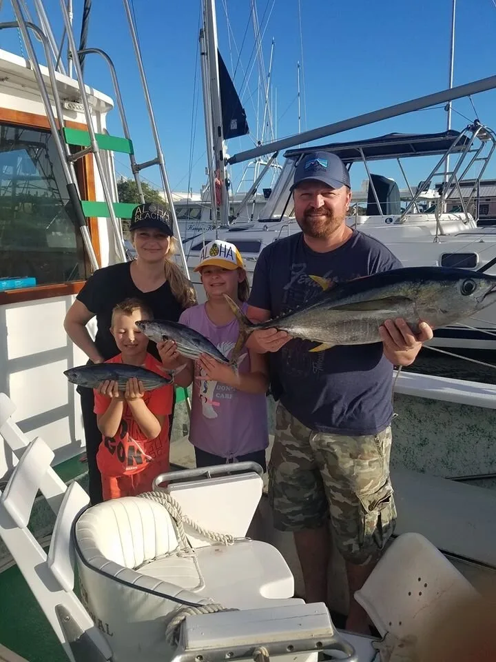 Deluxe four hour sportfishing tour in Kauai waters