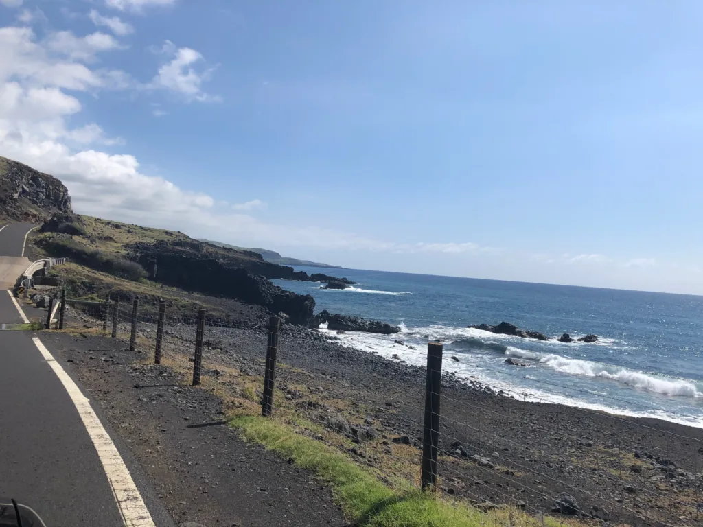 Private luxury tour in Cadillac Escalade on Road to Hana