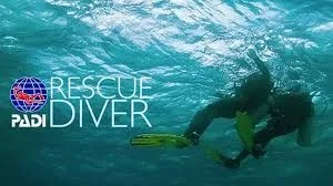 Advanced rescue diver students performing underwater drills
