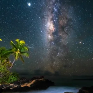 Night sky full of stars over Maui beach