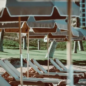 Traveler using standard Honu package on island adventure