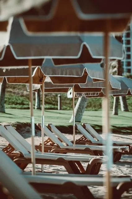 Traveler using standard Honu package on island adventure