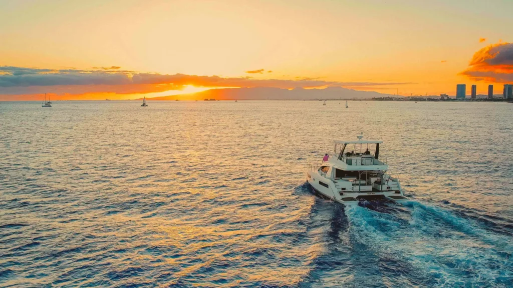 Sunset cruise with wine tasting near Waikiki coastline