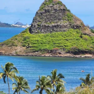 Exploring Oahu’s China Mans Hat and Windward coast