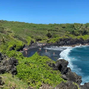 Luxury expedition boat heading to Hana and back tour