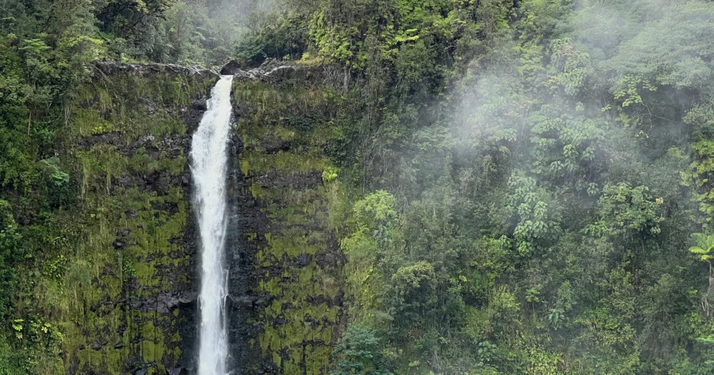 Shared small group adventure exploring Big Island volcano