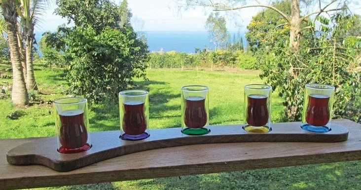Guests enjoying a deluxe tasting of island flavors and drinks