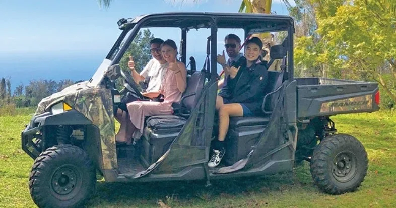 Tourists quickly visiting popular attractions in limited time