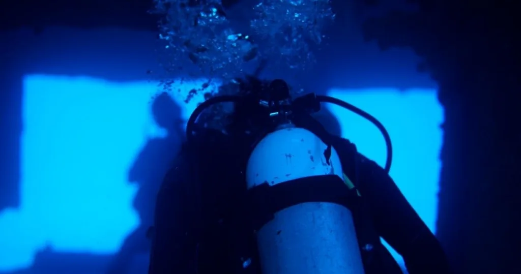 PADI Rescue Diver and EFR certification course materials