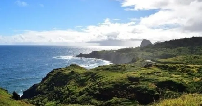 Scenic private tour along Maui’s Hana coastline