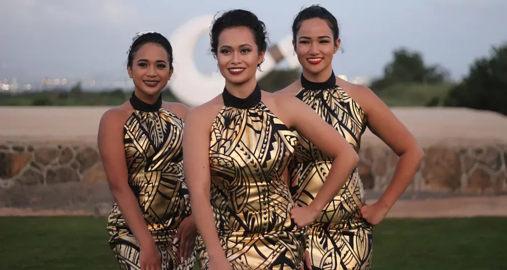 Mauka Warrior Luau Mōʻī experience with front row royal seating