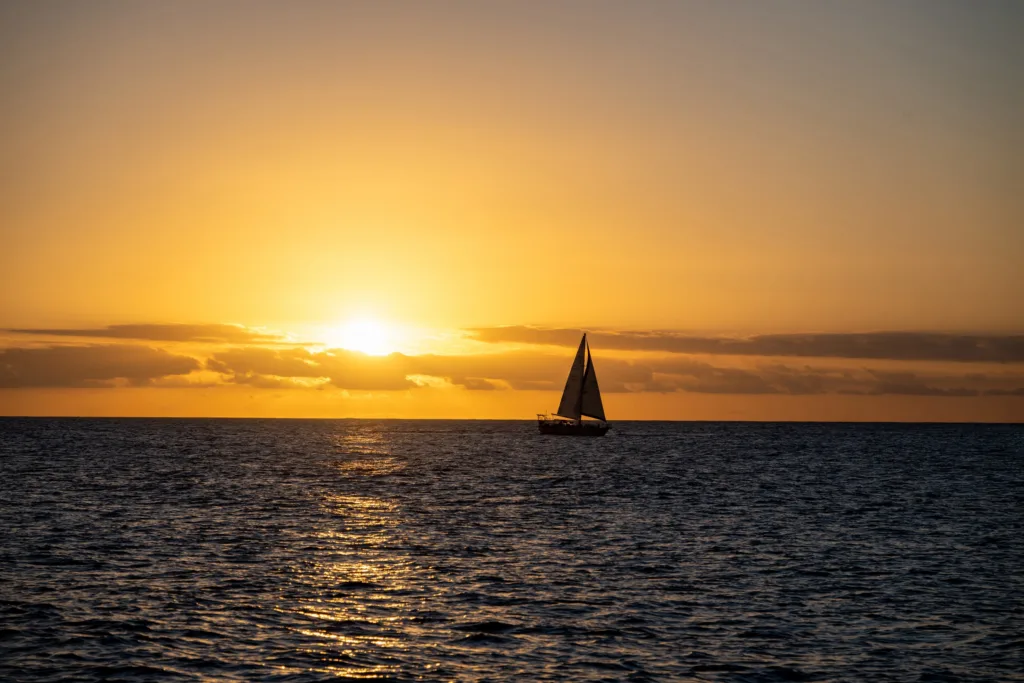 Relaxing sunset cruise along Waikiki coastline