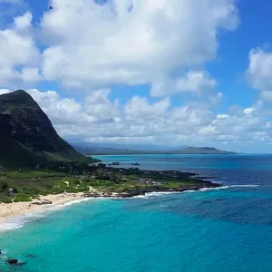 Scenic drive along East Coast Circle Tour in Waikiki