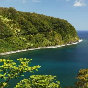 Scenic road to Hāna tour from Pride of America