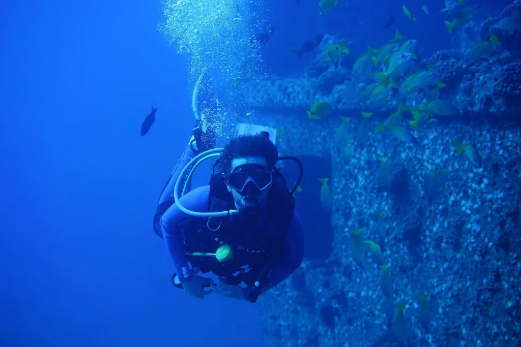 Deep diver specialty course for advanced scuba enthusiasts