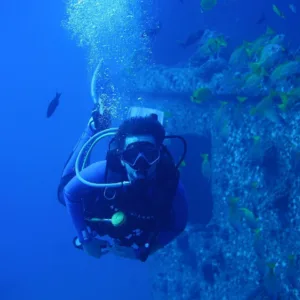 Deep diver specialty course for advanced scuba enthusiasts