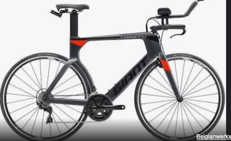 Rental bikes for exploring island triathlon routes