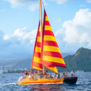 Sailing along South Shore from Kewalo Harbor on Na Hoku 2