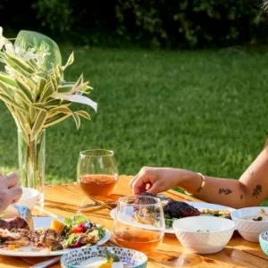 Farm experience combined with dinner and lei making workshop