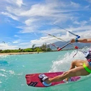 Private kitesurfing lesson on Maui’s windy shores