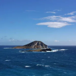 Custom island tour exploring snorkeling spots in Oahu