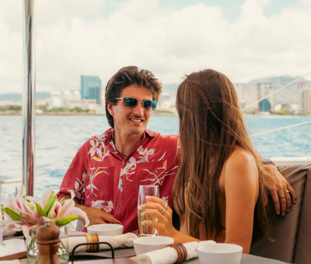 Small group scuba diving adventure off Waikiki coast