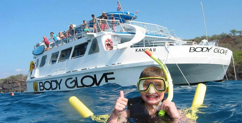 Scenic circle island tour with land and sea views