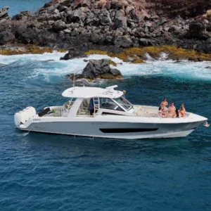 Guests enjoying a luxury snorkel cruise in Ma'alaea Bay