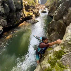 Half day rock climbing experience on Hawaiian cliffs