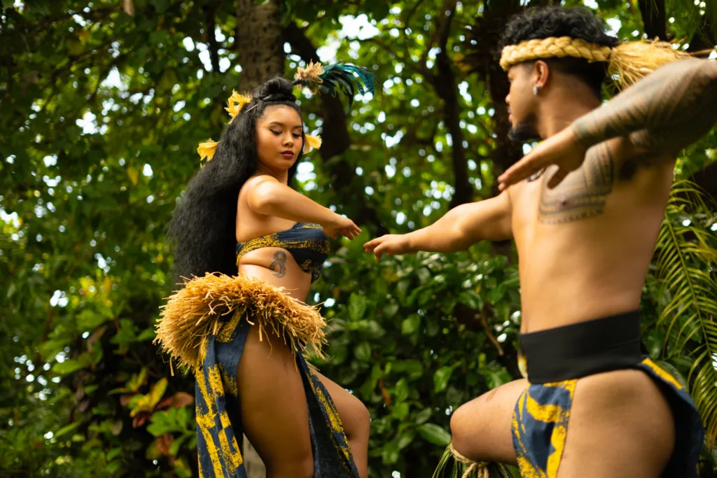 Guests enjoying Kaula Luau at Ocean's Edge in Ko Olina