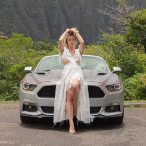 Professional photographer capturing Waikiki island portraits