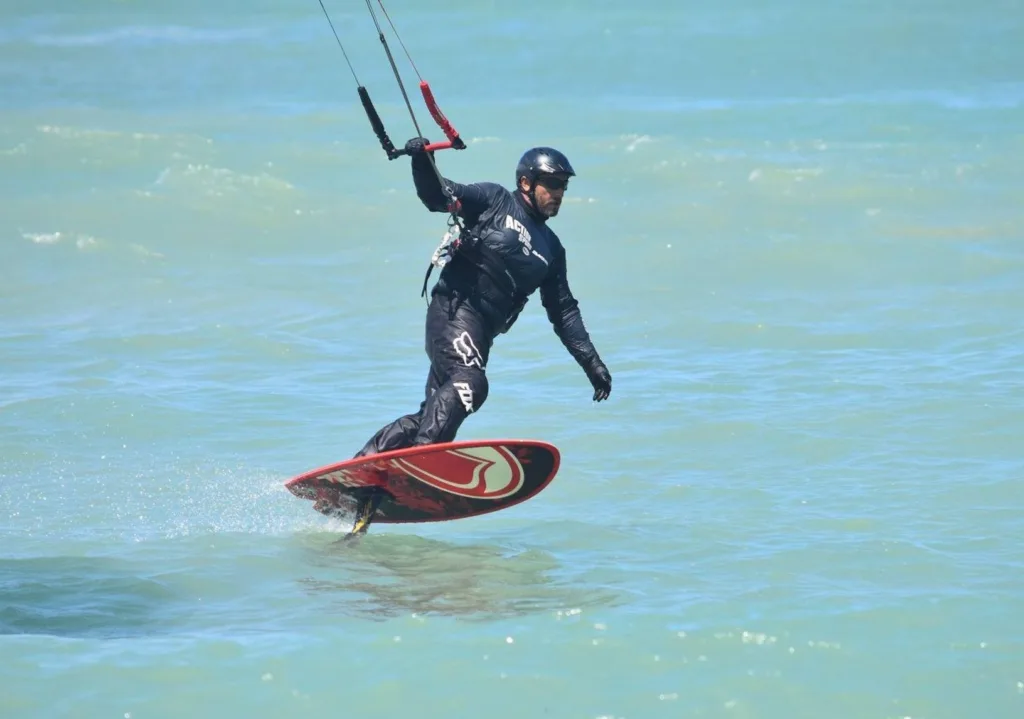 Kitefoilboarding lesson with instructor on Maui waters
