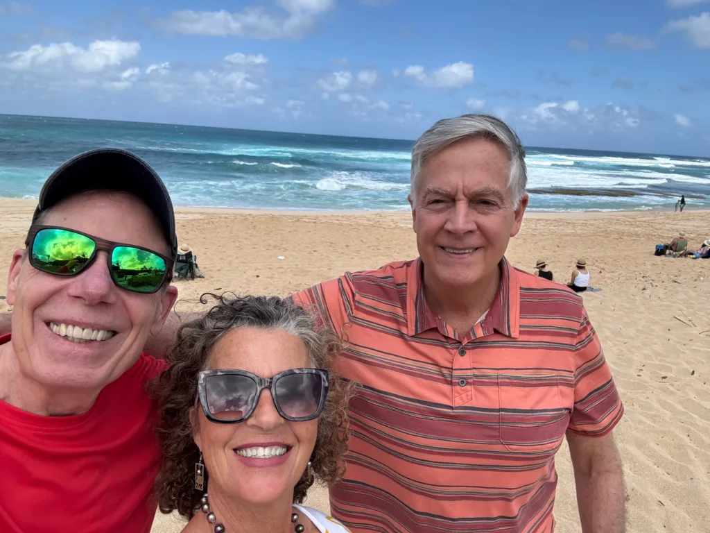 Private tour guide showing scenic Honolulu spots