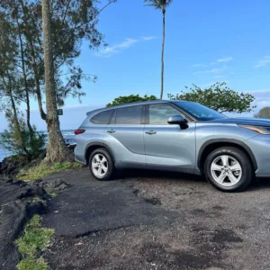 Black 2021 Toyota Highlander parked outdoors