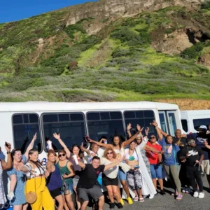 Tourists visit volcanic blowhole on Oahu island tour