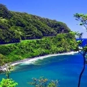 Scenic lookout at Keanae with ocean view