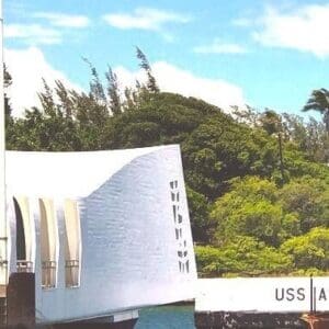 Pearl Harbor USS Arizona & kostenlose Stadtrundfahrt (deutscher Audio Guide)
