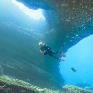 Tunnels Twilight 2-Tank Shore Dive