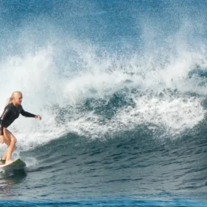 Group surf lesson for beginners at Hanalei Bay