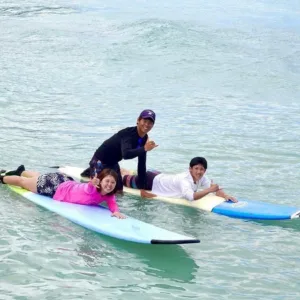 Exploring Waikiki on a semi-private island tour