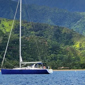 Full day private snorkeling charter around Oahu