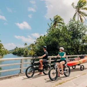 Guided kayak and e-bike tour around Mokulua Islands on Oahu
